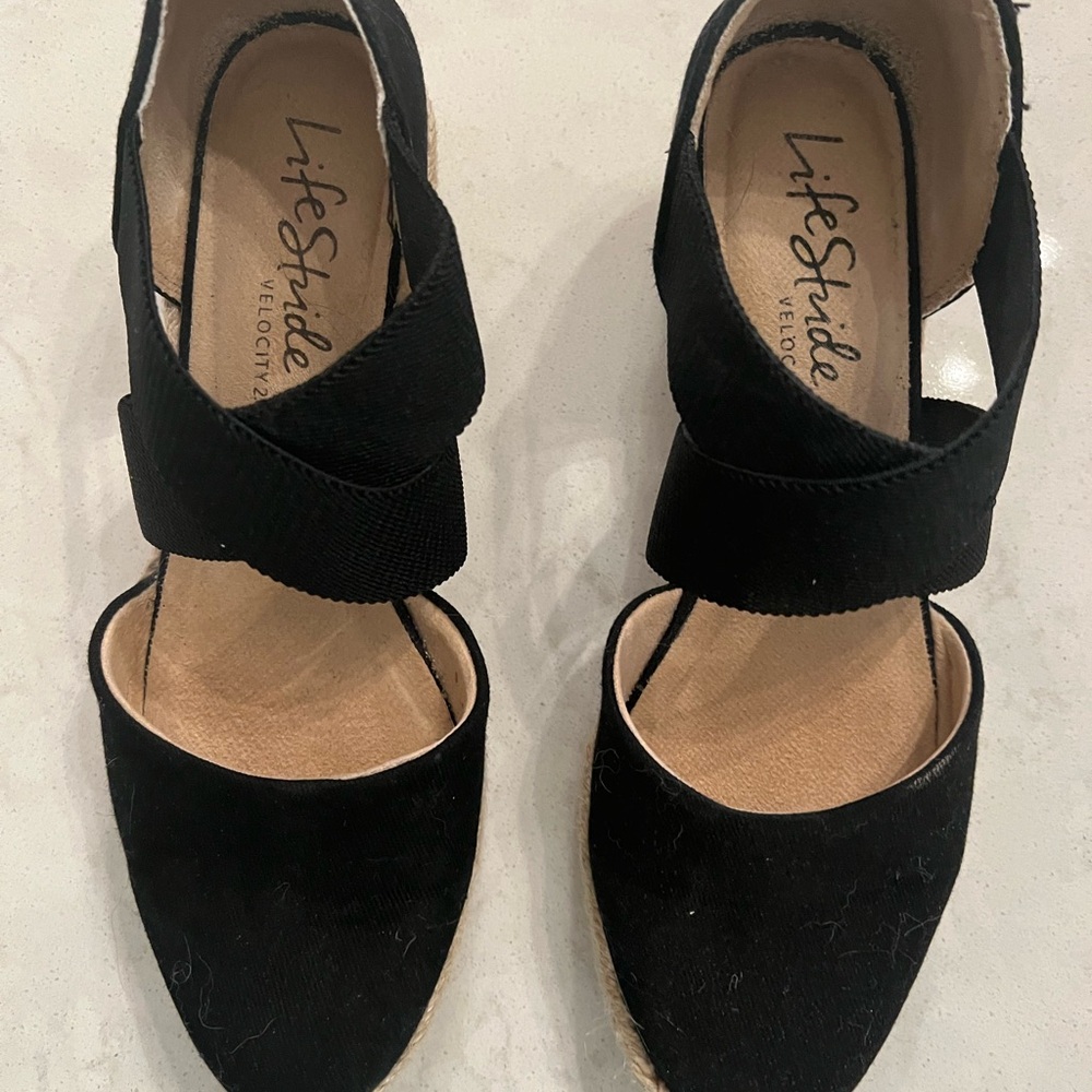 Life Stride Women's Black Keaton Espadrilles